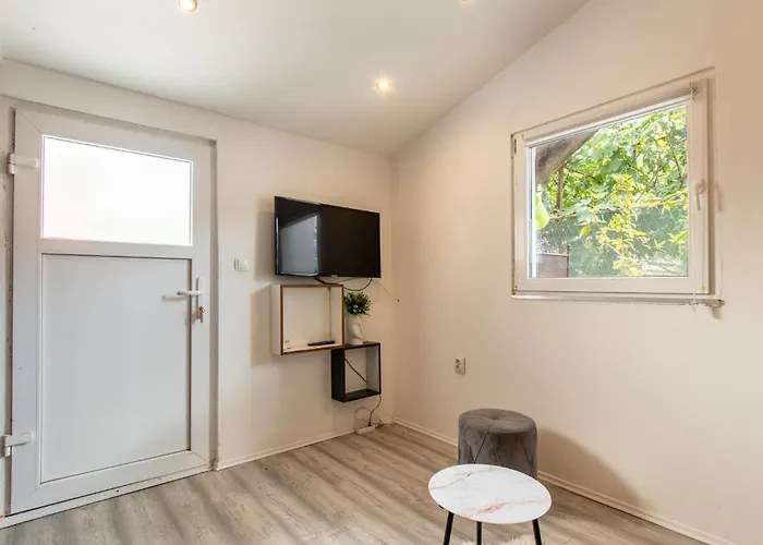 2 Bedroom Awesome In Appartamento
