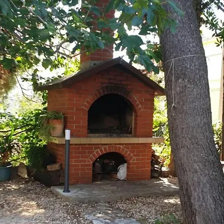 Apartment 2 Bedroom Awesome In Nin