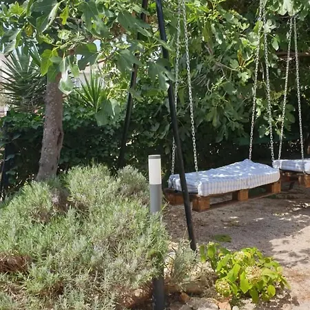 2 Bedroom Awesome In