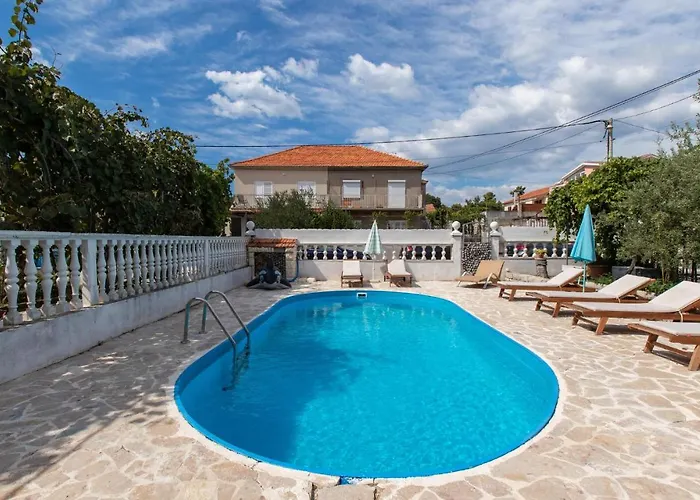 Apartman 2 Bedroom Awesome In