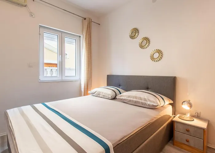 Apartman 2 Bedroom Awesome In