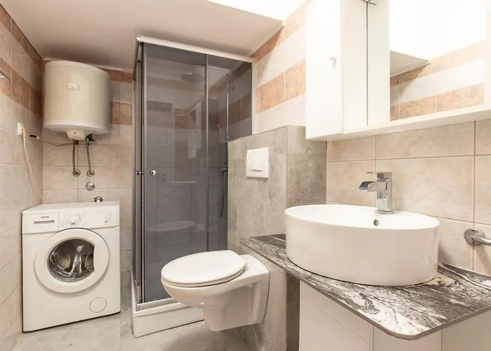 2 Bedroom Awesome In