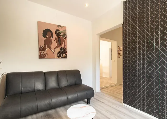 2 Bedroom Awesome In *