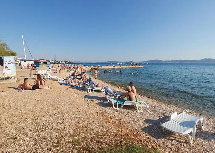 2 Bedroom Awesome In Apartman Zadar