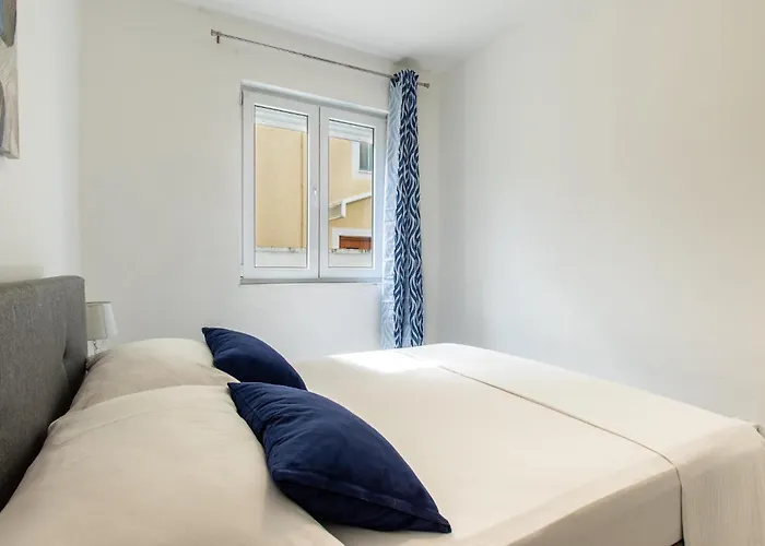 2 Bedroom Awesome In Apartman